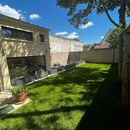 Le Pavillon Bleu Holiday home *